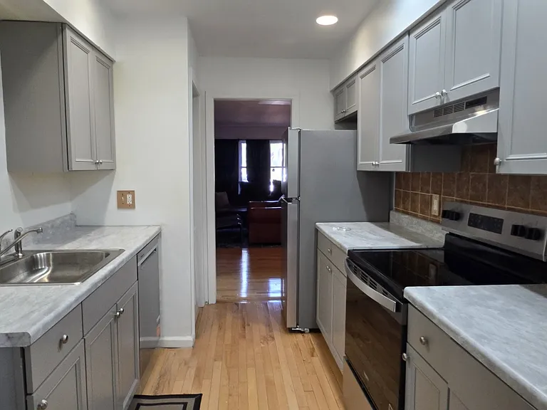 409 Glendale Ave #C3 — Photo 6
