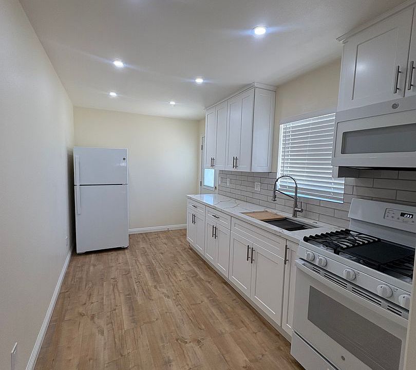 1st image of 232-248 Wolff St