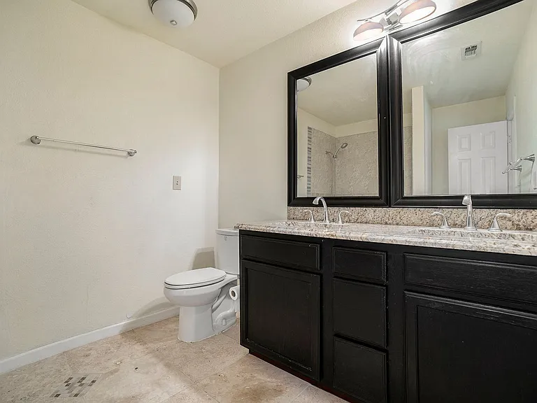 2940 Flamingo Cir — Photo 17
