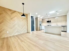 12078 Guerin St