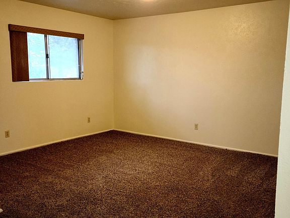 4th image of 4202 Knollcrest Dr