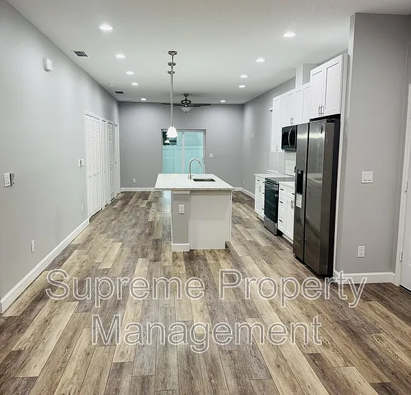 2604 N 29th St — Photo 3