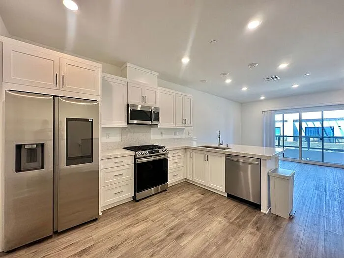 2055 Vela Ln #3220L — Photo 2