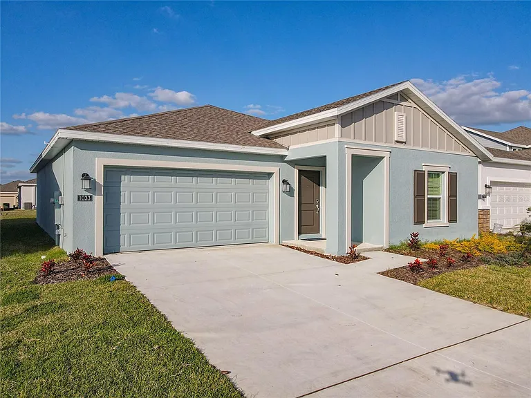 1033 Holden Way — Photo 3