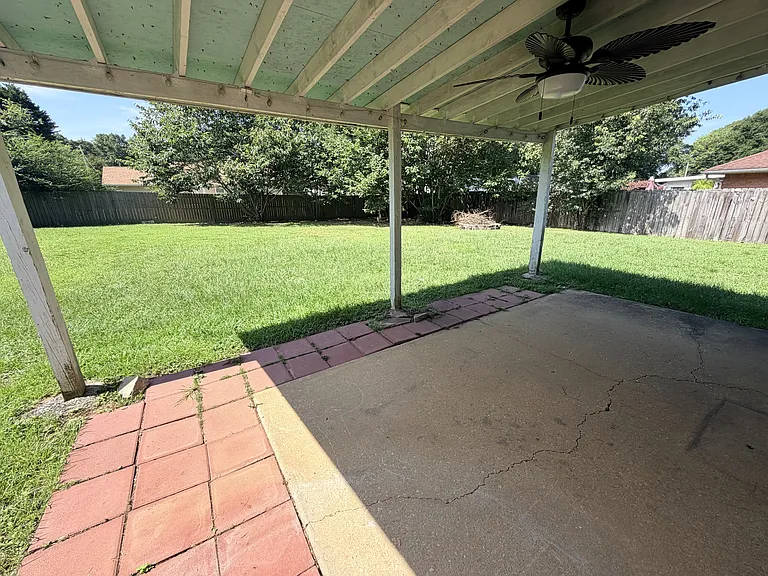 6585 Eagle Crest Dr — Photo 9
