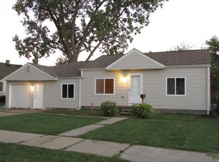 11030 Chalmers Ave, Warren, MI 48089