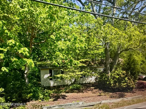 113 LIGHTHOUSE DRIVE, WARETOWN, NJ 08758