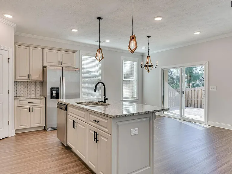 Kitchen 3