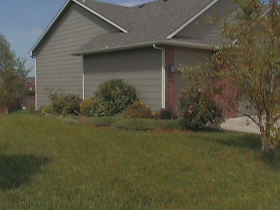 5th image of 1407 E Woodbrook Ct