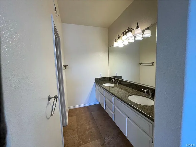 72 Shorebreaker Dr — Photo 12