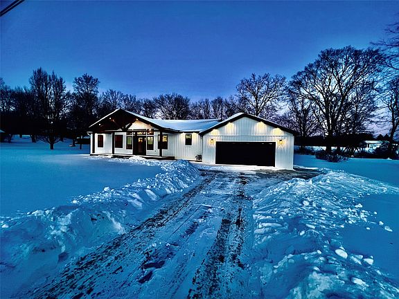 3rd image of 10136 Hollis Rd