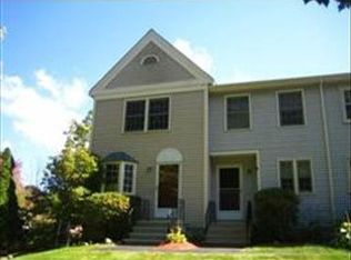 421 Fox Hollow Way, Manchester, NH 03104