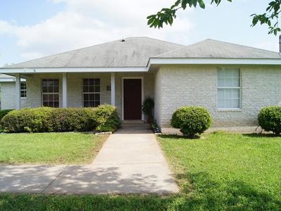 903 N Avenue H, Elgin, TX, 78621