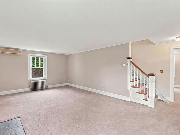 5th image of 2 Elton Cir