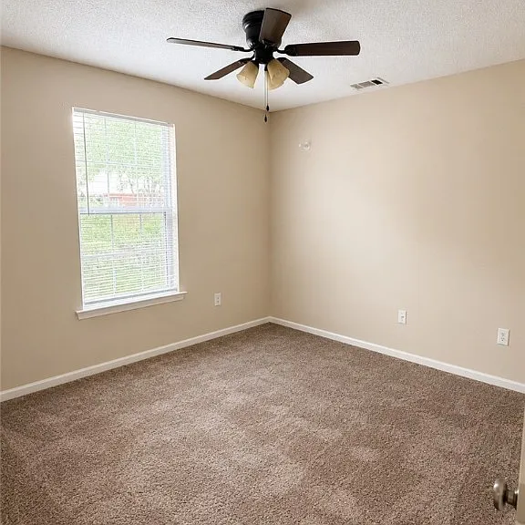 157 Lions Gate Rd — Photo 5