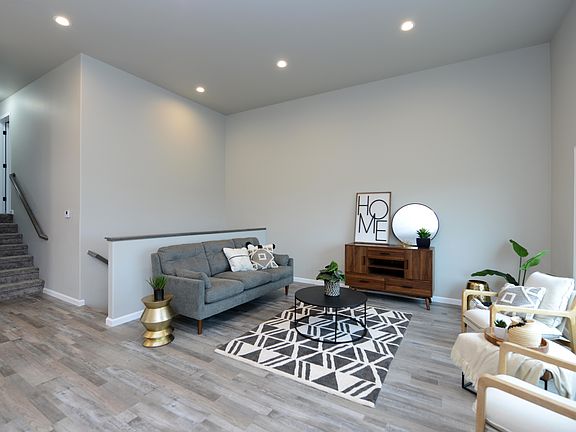 Living room to upper and lower level