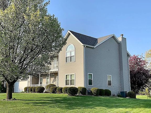 2nd image of 304 Sterbenz Ct