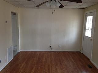 4th image of 3120 Colclough Ave