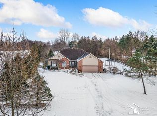 12006 Douglas Rd, Temperance, MI 48182