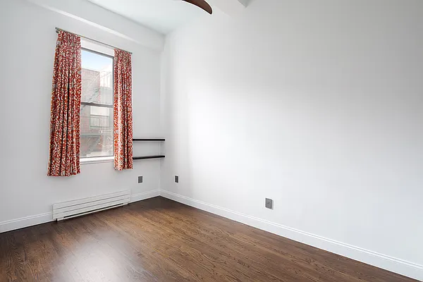 Rented by Compass | media 12