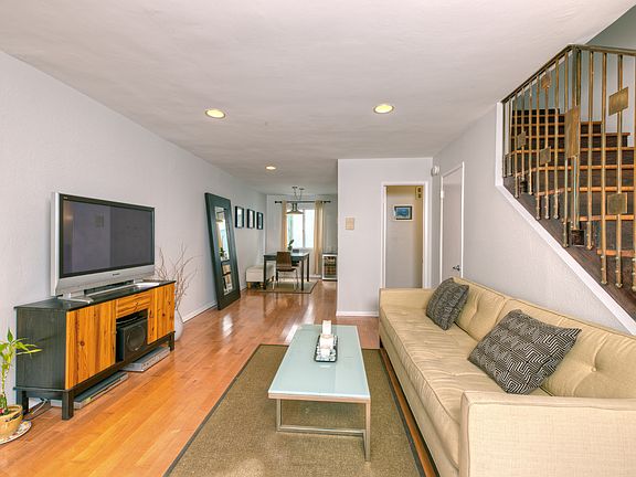5th image of 701 Grant St APT 9