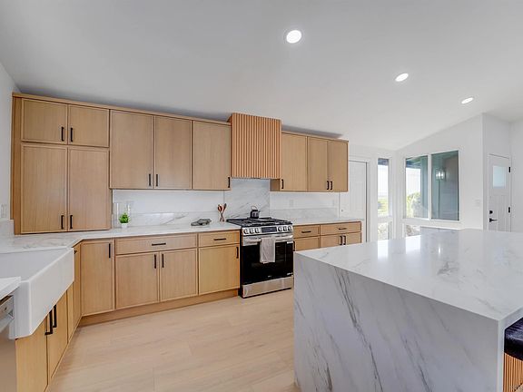 2nd image of 8138 Hudson Dr