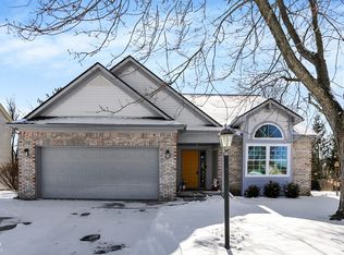 10010 Ashbury Cir, Fishers, IN 46037