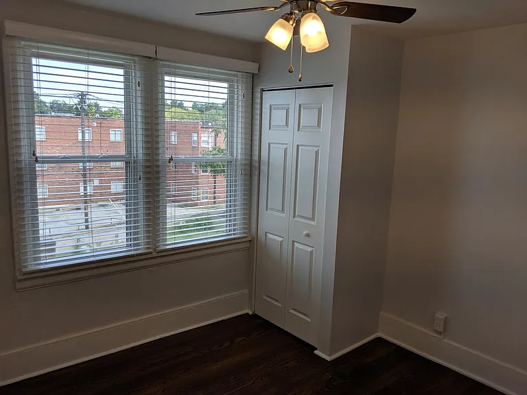 2500 Sulphur Ave — Photo 25