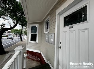 161 Hampshire St APT 2, Cambridge, MA 02139