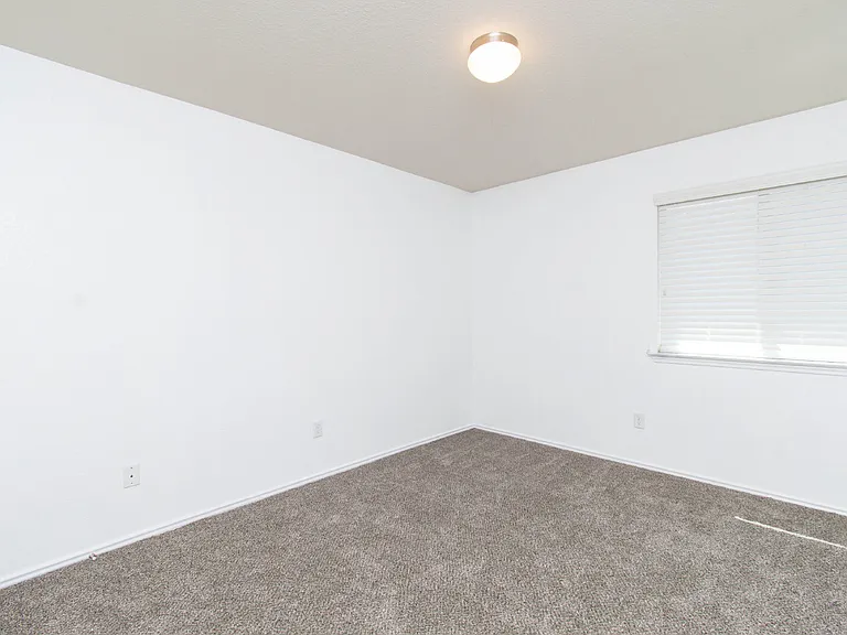 6300 Clear Brook Dr — Photo 17