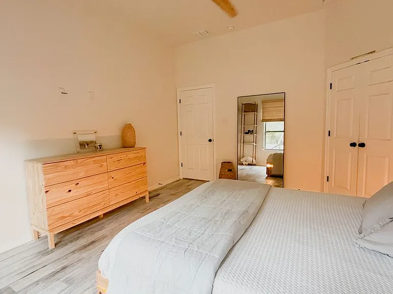 525 Holstein Dr — Photo 12