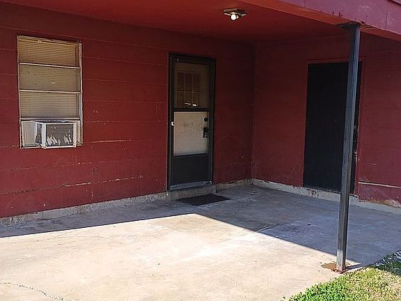 4th image of 106 Boyd Cir