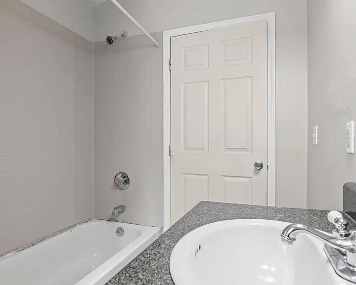 1005 Westmoor Dr NW #A — Photo 23