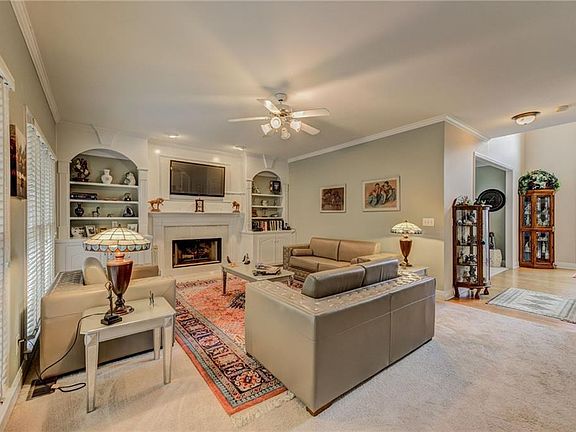 4th image of 1060 Bentbrooke Ct