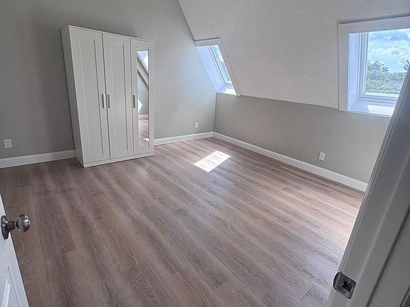 3rd image of 396 High St #208