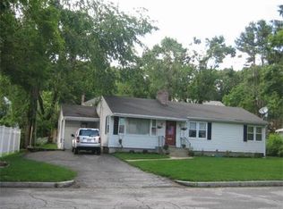 27 Mabelle St, Worcester, MA 01602