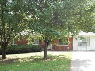 1425 S Broad St, Monroe, GA 30655