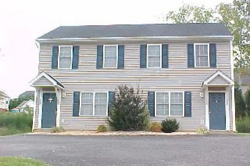 1st image of 432 Three Creeks Ct #A