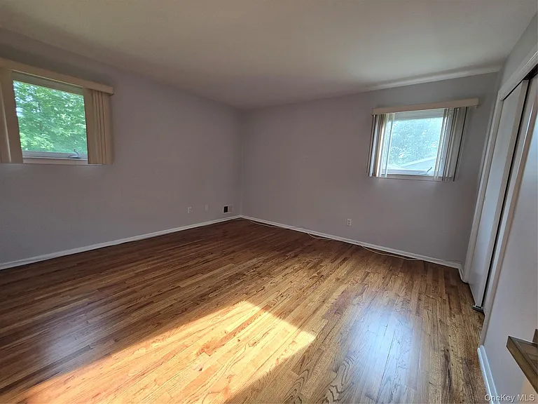 14 Lake Shore Dr — Photo 8