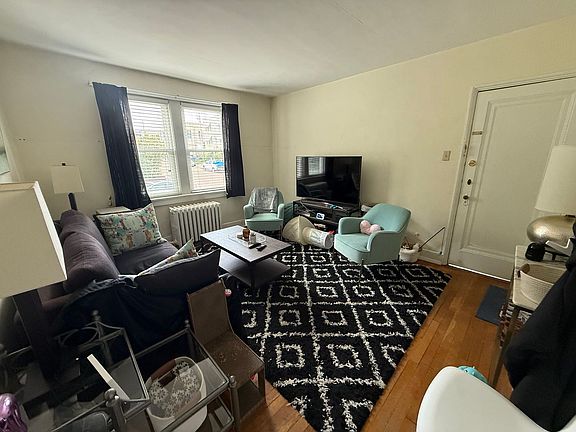 4th image of 126-128 Central Sq #7