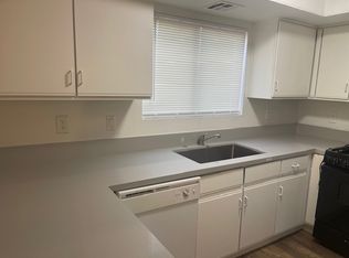 529 Kristin Ln, Henderson, NV 89011