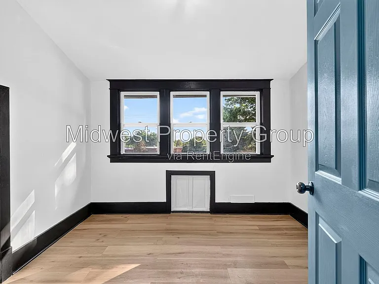 11560 Old Halls Ferry Rd — Photo 30