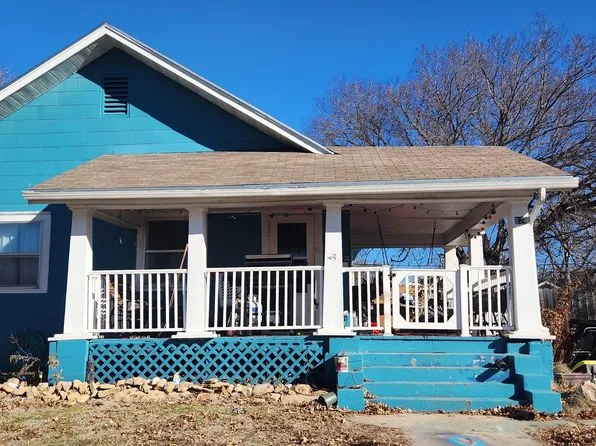 824 Lawrence St, Emporia, KS 66801