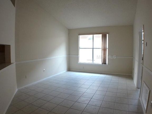 5th image of 2744 Grantham Ct