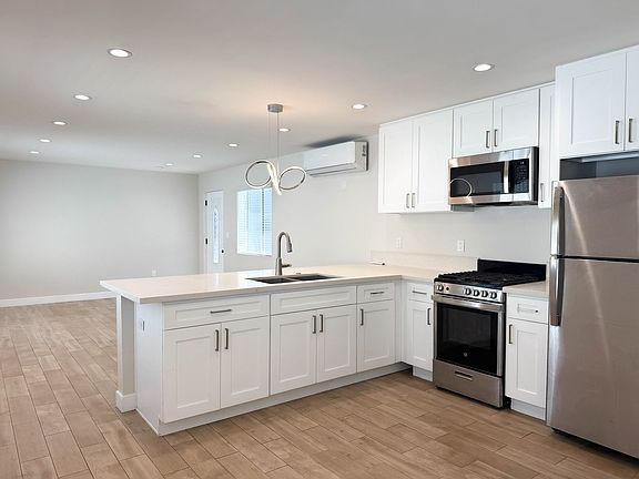 5th image of 9027 Lindley Ave #9029
