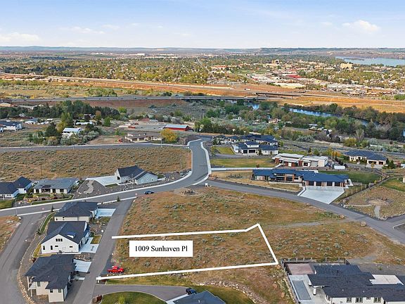 3rd image of 1009 Sunhaven Pl