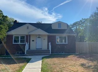 122 Baier Ave, Somerset, NJ 08873