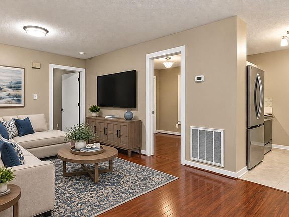 4th image of 129 Carmichael Ct