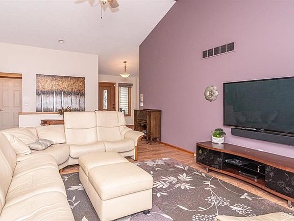 4th image of 2956 Wildwood Ct