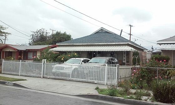 1st image of 8736 Holmes Ave